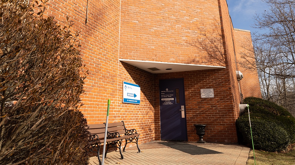 Entrance of periodontics specialty dental office